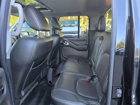 Used 2013 Nissan Frontier PRO-4X w/ Pro-4x Luxury Pkg image 19