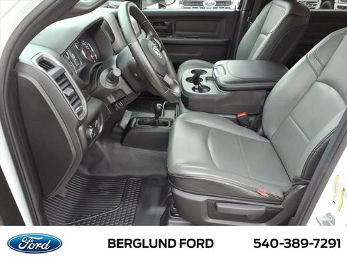 Used 2022 RAM 2500 Tradesman w/ Chrome Appearance Group image 14