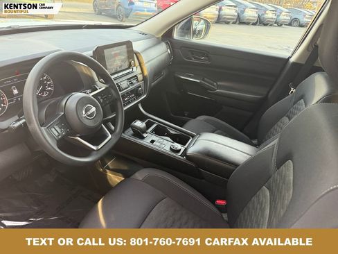Used 2024 Nissan Pathfinder S AWD/4WD image 21