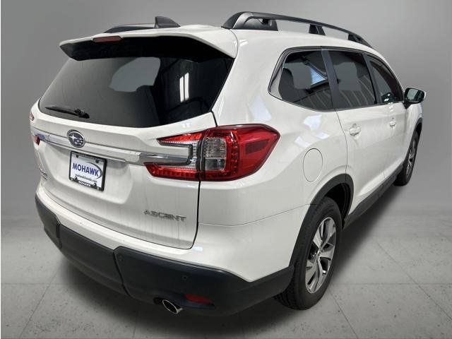 Used 2025 Subaru Ascent Premium AWD/4WD image 5