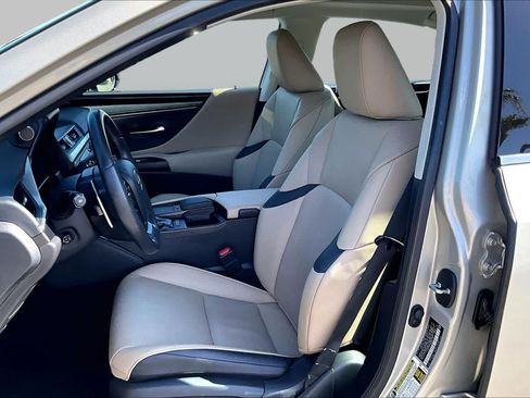 Used 2021 Lexus ES 350 w/ Premium Package FWD image 7