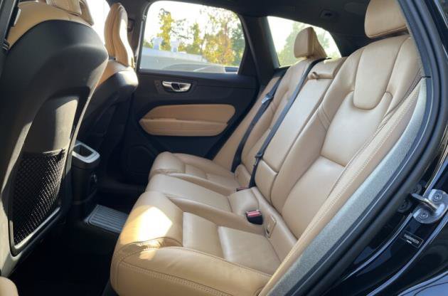Used 2024 Volvo XC60 T8 Ultimate w/ Climate Package AWD/4WD image 10