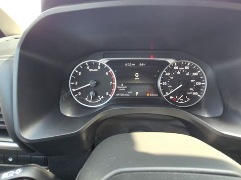 Used 2025 Nissan Rogue SV AWD/4WD image 24