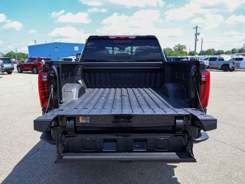 New 2026 GMC Sierra 3500 Denali Ultimate AWD/4WD image 5