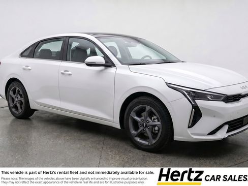 Used 2025 Kia K4 LXS FWD image 1