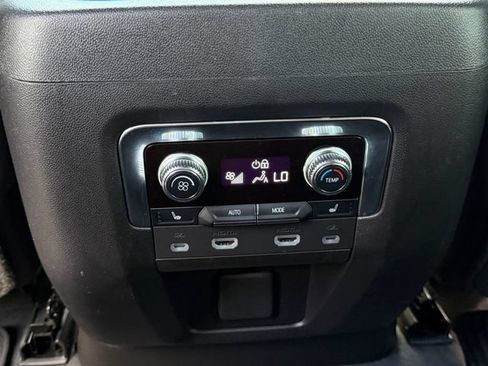 Certified 2023 GMC Yukon XL Denali Ultimate AWD/4WD image 15
