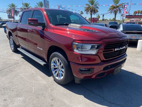 Used 2023 RAM 1500 Laramie AWD/4WD image 3