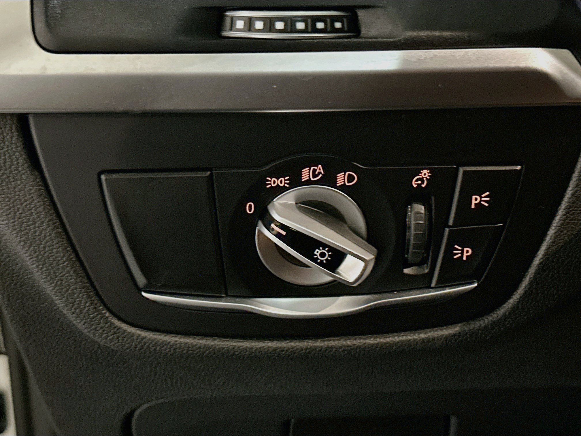 Certified 2023 BMW X3 sDrive30i w/ M Sport Package RWD image 10