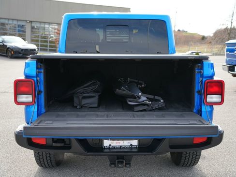 Used 2020 Jeep Gladiator Overland w/ Popular Equipment Package image 6