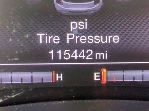 Used 2018 Jeep Renegade Limited w/ UConnect 8.4 Nav Group image 27