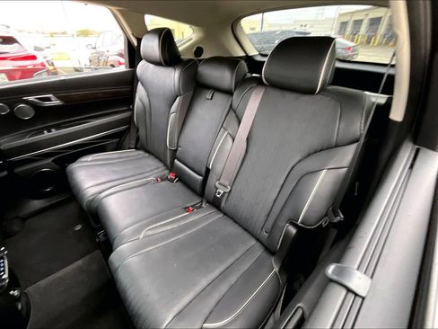 Used 2022 Genesis GV80 2.5T w/ Prestige Package 05 image 18