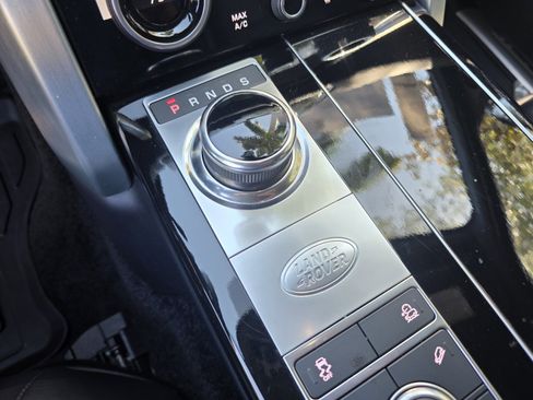Used 2020 Land Rover Range Rover HSE AWD/4WD image 22