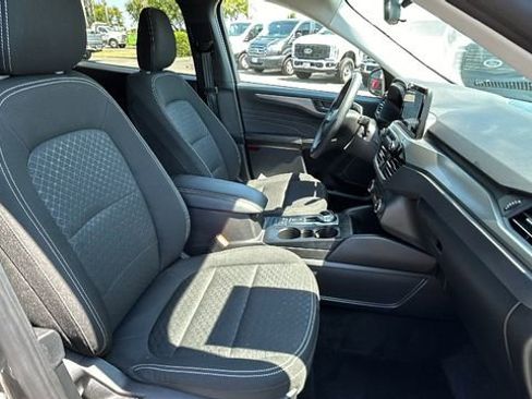 Used 2025 Ford Escape Active image 11