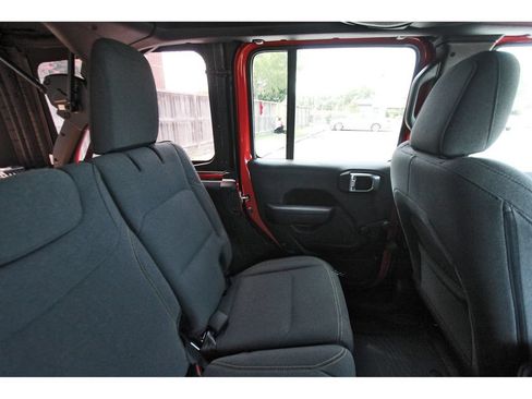 Used 2024 Jeep Wrangler Unlimited Sport AWD/4WD image 13