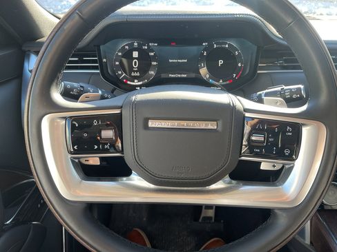 Used 2023 Land Rover Range Rover SE image 18