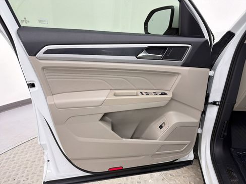 Used 2021 Volkswagen Atlas SEL R-Line image 22