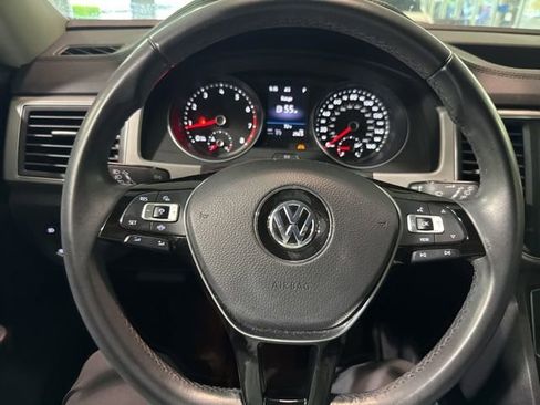 Used 2019 Volkswagen Atlas SE w/ Panoramic Sunroof Package image 9