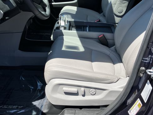 Certified 2024 Honda Odyssey EX-L image 17