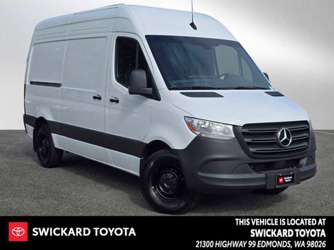 Used 2024 Mercedes-Benz Sprinter 2500 image 1
