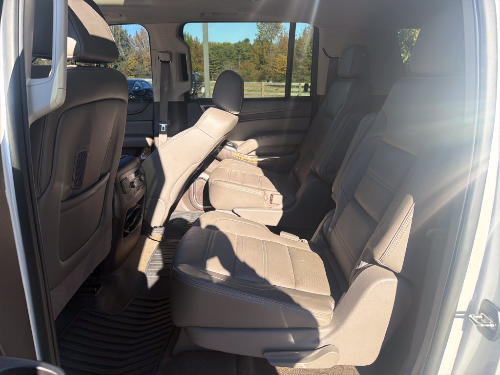 Used 2016 GMC Yukon XL Denali w/ Open Road Package AWD/4WD image 15