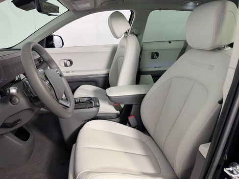 Used 2026 Hyundai Ioniq 5 Limited image 23