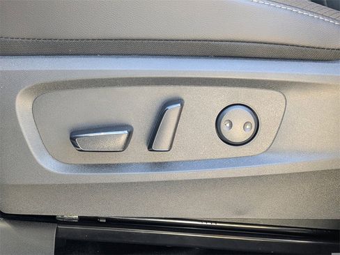 New 2025 Nissan Pathfinder SL image 21