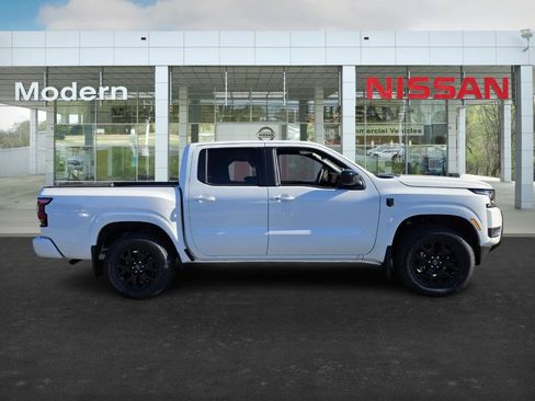 New 2026 Nissan Frontier SV image 3