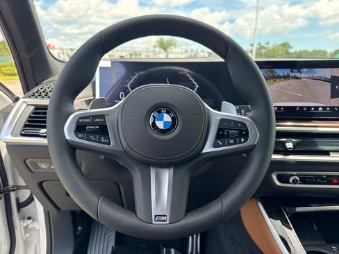 New 2026 BMW X5 xDrive40i w/ M Sport Package image 30