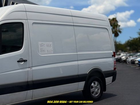 Used 2017 Mercedes-Benz Sprinter 2500 image 3