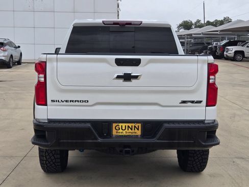Certified 2025 Chevrolet Silverado 1500 ZR2 w/ Technology Package AWD/4WD image 6
