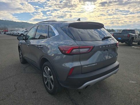 Used 2024 Ford Escape Platinum image 2