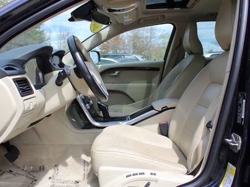 Used 2016 Volvo XC70 T5 Premier w/ Proximity Package AWD/4WD image 24