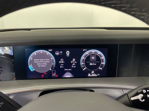 New 2026 Volkswagen Tiguan SE R-Line AWD/4WD image 3
