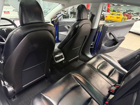 Used 2018 Tesla Model 3 Mid Range RWD image 37