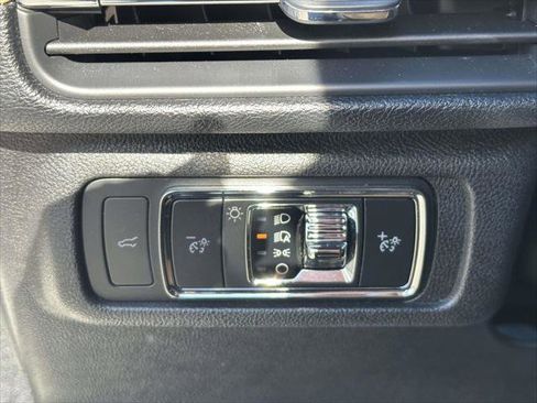 Used 2022 Lincoln Corsair Reserve w/ Elements Package image 19