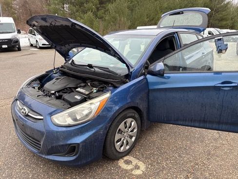 Used 2017 Hyundai Accent SE image 32