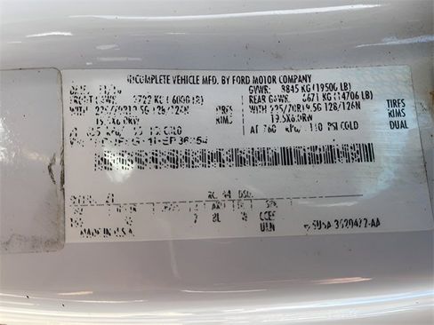 Used 2017 Ford F550 2WD Regular Cab Super Duty image 30