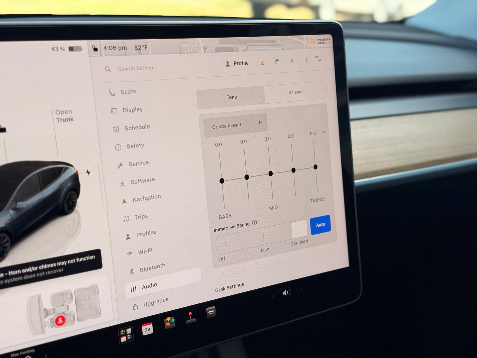 Used 2024 Tesla Model Y Long Range RWD image 48