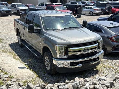 Certified 2019 Ford F250 XLT AWD/4WD image 3