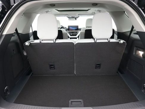 New 2026 Ford Explorer Platinum w/ LUX Leather Package AWD/4WD image 29
