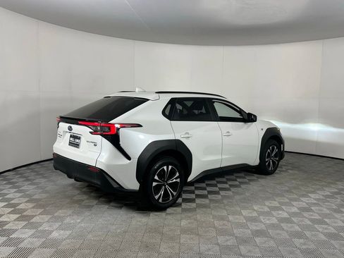 Used 2024 Subaru Solterra Premium image 5