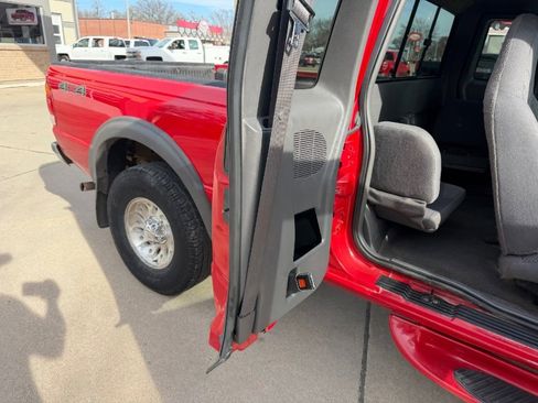 Used 1999 Ford Ranger XLT image 13