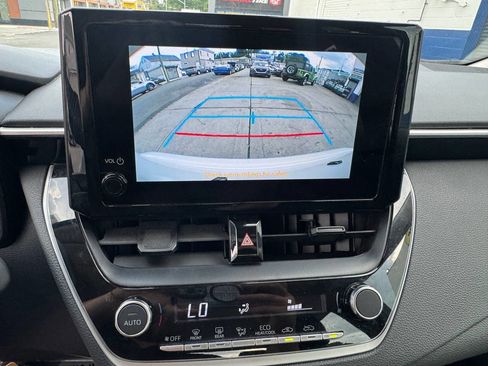 Used 2024 Toyota Corolla LE FWD image 13