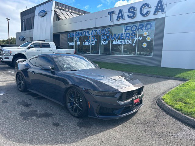 Used 2025 Ford Mustang Dark Horse RWD image 1