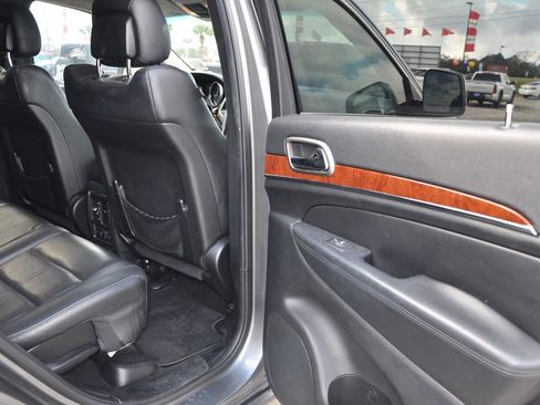 Used 2013 Jeep Grand Cherokee Limited image 15