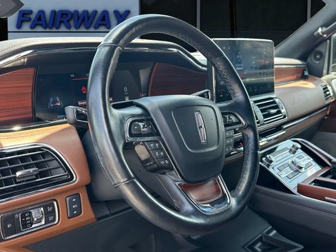 Used 2023 Lincoln Navigator Reserve AWD/4WD image 15