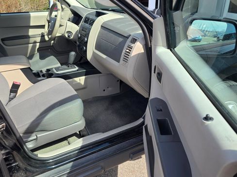 Used 2009 Ford Escape XLS image 20