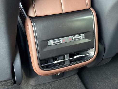New 2026 Lincoln Nautilus Reserve AWD/4WD image 14