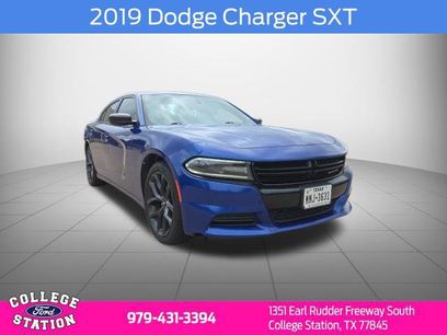 Used 2019 Dodge Charger SXT w/ Blacktop Package