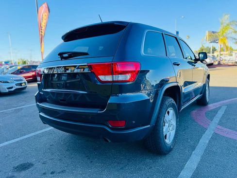 Used 2013 Jeep Grand Cherokee Laredo RWD image 5